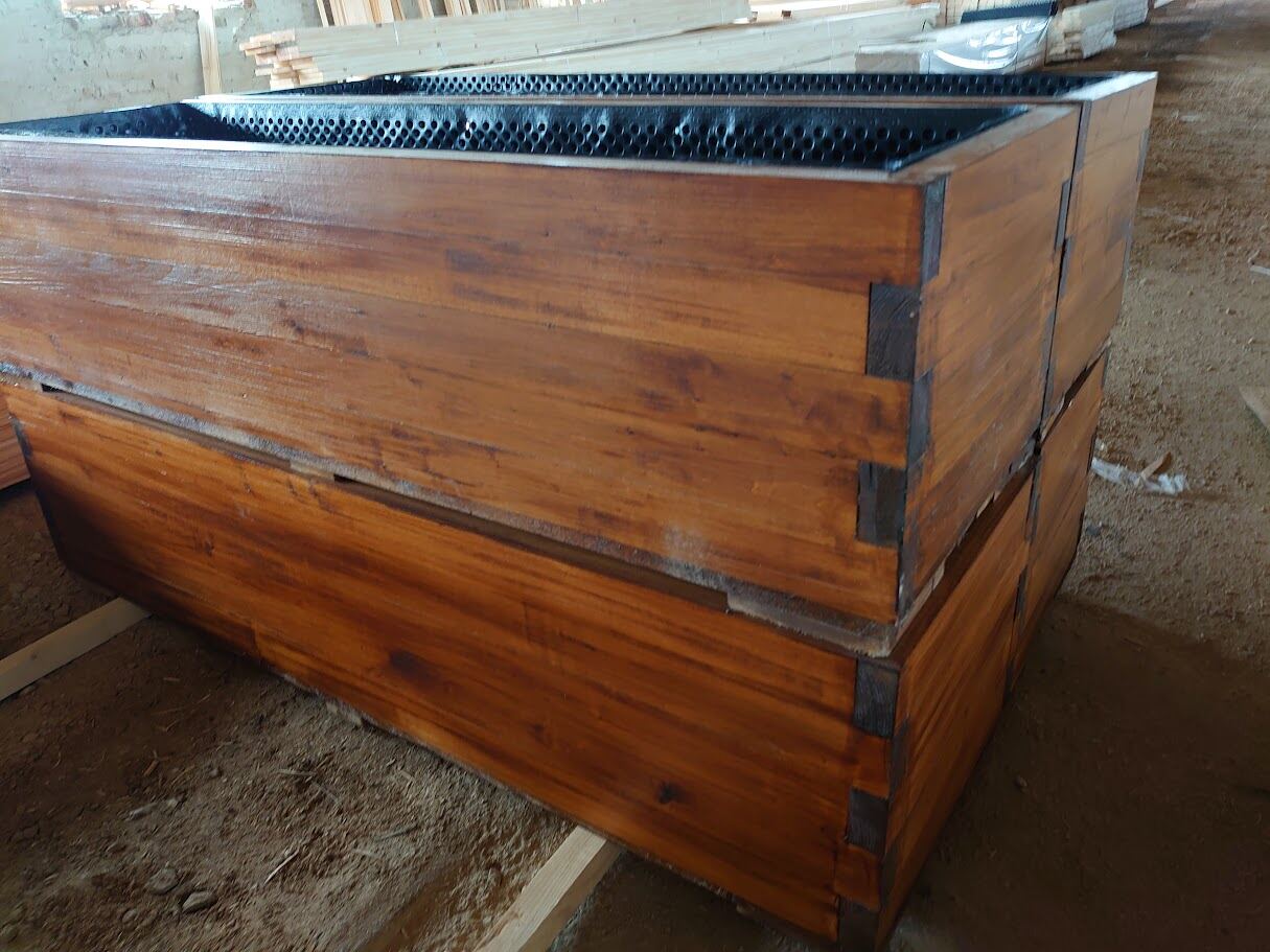 027